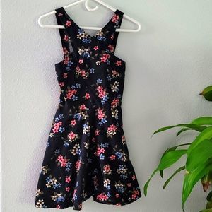 Hollister Floral Feminine High Neck Dress